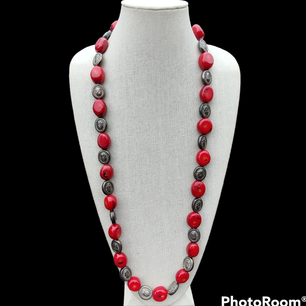 Vintage heavy coral necklace READ DESCRIPTION